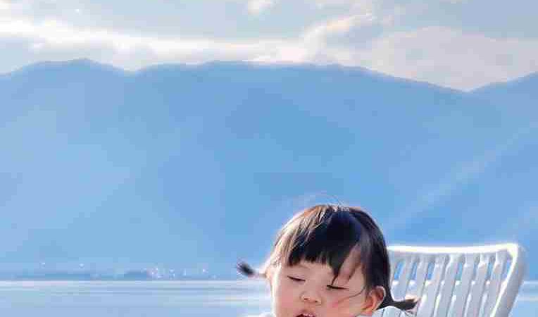 792+ Ảnh Em Bé Dễ Thương Với Nụ Cười Thiên Thần