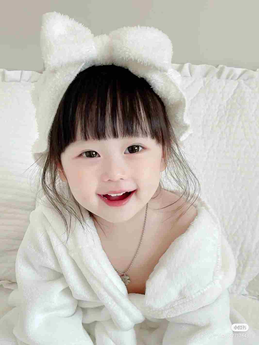 Ảnh Em Bé Dễ Thương Với Nụ Cười Thiên Thần 16