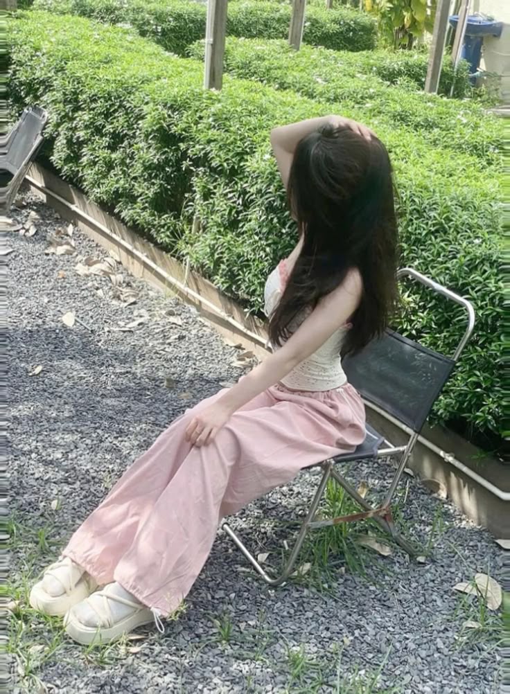 Ảnh gái xinh che mặt với phong cách cực chất 1