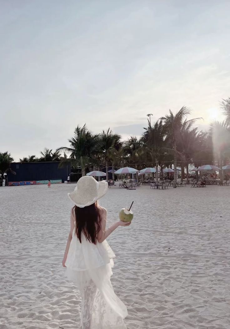 Ảnh gái xinh Che Mặt đi biển cuốn hút 12