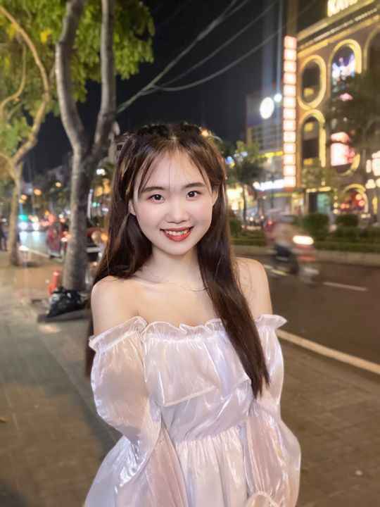 Ảnh gái xinh dễ thương với nụ cười ngọt ngào 7