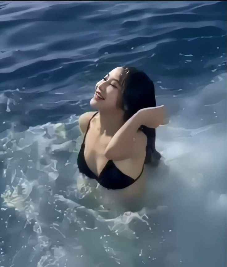 563+ Gái Xinh Mặc Bikini Nhảy TikTok Cực Cuốn