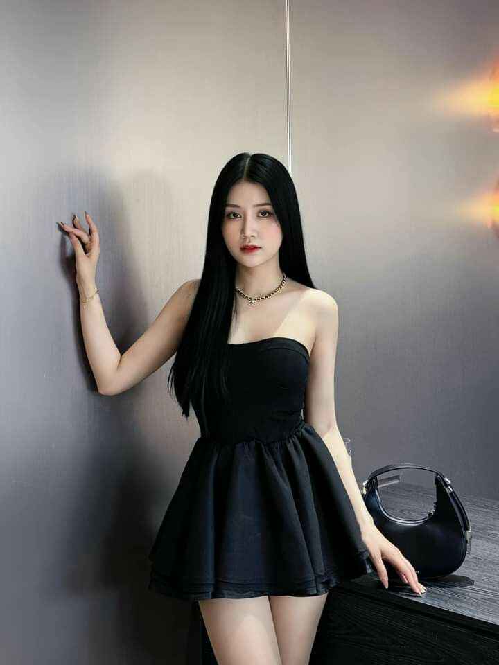 Gái Xinh Mặc Bikini Nhảy TikTok Cực Cuốn 13